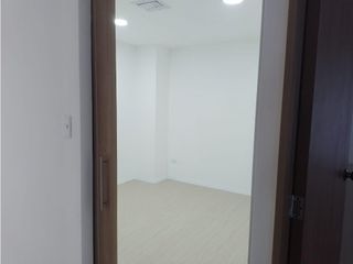 Foto 7 de La Coruña, Oficina en  Renta, 160m2, 3 ambientes