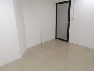 Foto 5 de Iñaquito, Local Comercial en Renta, 160m2, 6 ambiente.
