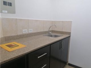Foto 2 de Iñaquito, Local Comercial en Renta, 160m2, 6 ambiente.
