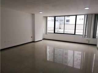Foto 1 de Iñaquito, Local Comercial en Renta, 160m2, 6 ambiente.