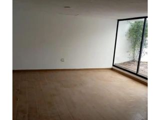 Foto 12 de Cumbayá, Casa en Renta,  650m2, 4 habitaciones.