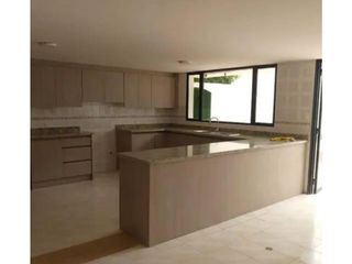 Foto 14 de Cumbayá, Casa en Renta,  650m2, 4 habitaciones.