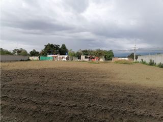 Foto 5 de Tumbaco, Terreno en Renta, 2000m2, Cos10% frente 20m