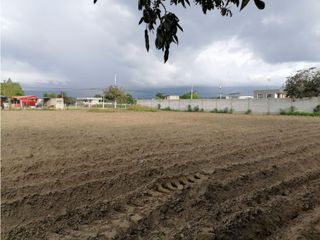 Foto 1 de Tumbaco, Terreno en Renta, 2000m2, Cos10% frente 20m