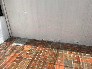 Foto 3 de Jipijapa, Oficina en Renta, 132m2, 9 ambientes, 5 divisiones.