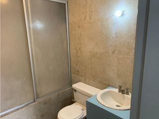 Foto 8 de Jipijapa, Oficina en Renta, 132m2, 9 ambientes, 5 divisiones.