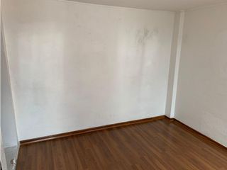 Foto 6 de Jipijapa, Oficina en Renta, 132m2, 9 ambientes, 5 divisiones.