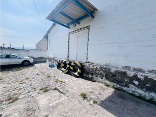 Foto 7 de Mitad del Mundo, Galpón en Renta, 700m2, 4 ambiente.