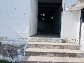 Foto 8 de Mitad del Mundo, Galpón en Renta, 700m2, 4 ambiente.