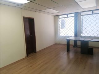 Foto 3 de La Orellana, Oficina en  Renta, 35m2, 1 ambiente.