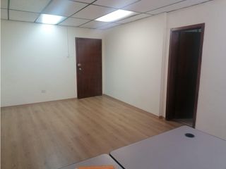 Foto 7 de La Orellana, Oficina en  Renta, 35m2, 1 ambiente.