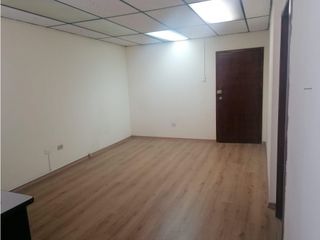 La Orellana, Oficina en  Renta, 35m2, 1 ambiente.