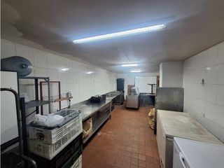 Foto 19 de El Batán, Edificio Comercial en  Renta, 2.400m2, 29 Habitaciones, 40 Baños.