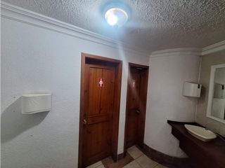 Foto 12 de El Batán, Edificio Comercial en  Renta, 2.400m2, 29 Habitaciones, 40 Baños.