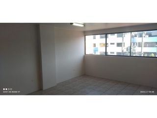 Foto 9 de Sangolqui, Oficina en  Renta, 52m2, 2 Ambientes.