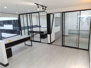 Foto 5 de La Carolina, Oficina en  Renta, 65m2, 4 Ambientes.