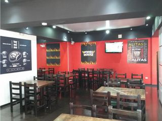 Foto 6 de La Mariscal, Casa Comercial en Renta, 300m2, 7 Ambientes.