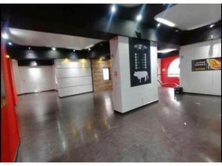 Foto 9 de La Mariscal, Casa Comercial en Renta, 300m2, 7 Ambientes.