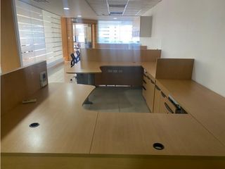 Foto 4 de La Carolina, Oficina en Renta, 650m2, 18 Ambientes.