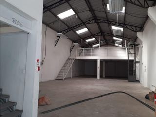 Foto 7 de Solca, Galpón en  Renta, 450m2