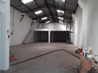 Foto 8 de Solca, Galpón en  Renta, 450m2