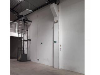 Foto 2 de Solca, Galpón en  Renta, 450m2