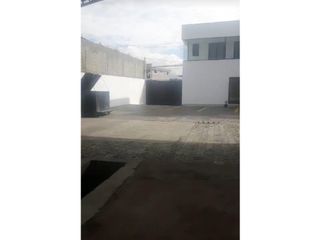 Conocoto, Galpón en  Renta, 900m2, 3 Ambientes.