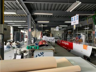 Foto 19 de Santa Lucía, Galpón en  Renta, 1850m2, 6 Ambientes.