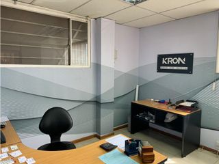 Foto 13 de Santa Lucía, Galpón en  Renta, 1850m2, 6 Ambientes.