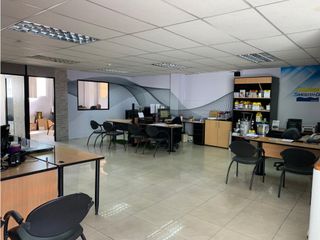 Foto 5 de Santa Lucía, Galpón en  Renta, 1850m2, 6 Ambientes.