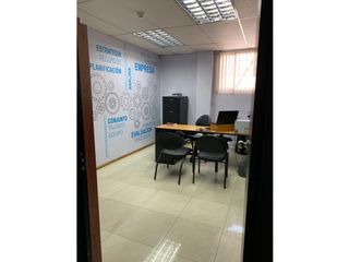Foto 7 de Santa Lucía, Galpón en  Renta, 1850m2, 6 Ambientes.