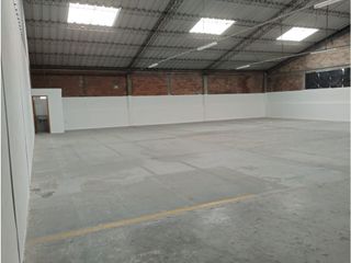 Foto 7 de El Condado, Bodega en  Renta, 356m2, 1 Ambiente.