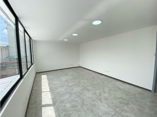 Foto 17 de La Luz, Oficina en Renta, 250m2, 4 Ambientes.