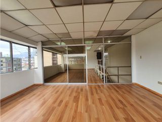 Foto 27 de Iñaquito, Oficina Duplex en Renta, 135m2, 4 Ambientes.