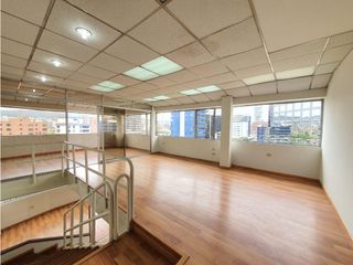 Foto 15 de Iñaquito, Oficina Duplex en Renta, 135m2, 4 Ambientes.