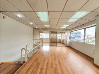 Foto 17 de Iñaquito, Oficina Duplex en Renta, 135m2, 4 Ambientes.