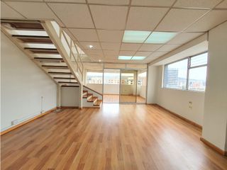 Foto 1 de Iñaquito, Oficina Duplex en Renta, 135m2, 4 Ambientes.