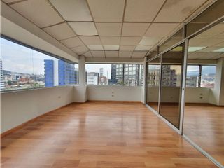 Foto 28 de Iñaquito, Oficina Duplex en Renta, 135m2, 4 Ambientes.
