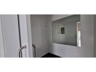 Foto 9 de Iñaquito, Local Comercial en  Renta, 215m2, 4 Ambientes.