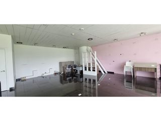 Foto 1 de Iñaquito, Local Comercial en  Renta, 215m2, 4 Ambientes.