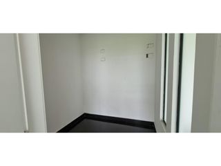 Foto 10 de Iñaquito, Local Comercial en  Renta, 215m2, 4 Ambientes.
