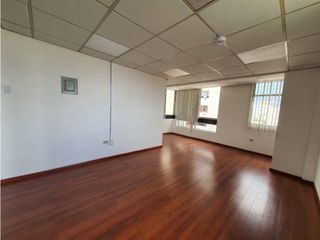 Foto 6 de Iñaquito, Oficina en Renta, 100m2, 4 Ambientes.