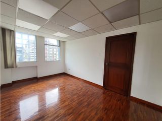 Foto 18 de Iñaquito, Oficina en Renta, 100m2, 4 Ambientes.