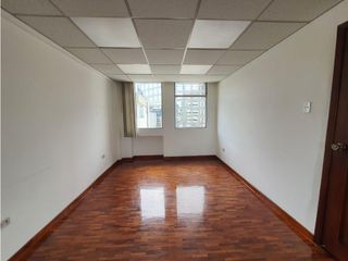 Foto 22 de Iñaquito, Oficina en Renta, 100m2, 4 Ambientes.