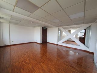 Foto 4 de Iñaquito, Oficina en Renta, 100m2, 4 Ambientes.