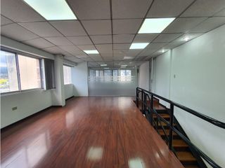 Foto 18 de Iñaquito, Oficina Duplex en  Renta, 140m2, 6 Ambientes.