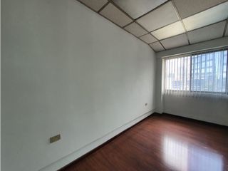 Iñaquito, Oficina Duplex en  Renta, 140m2, 6 Ambientes.