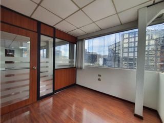 Iñaquito, Oficina Duplex en  Renta, 140m2, 6 Ambientes.