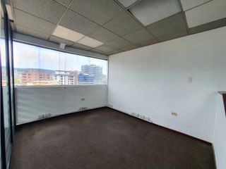 Iñaquito, Oficina Duplex en Renta, 135m 4 Ambientes.