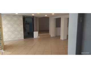 Foto 1 de El Batán, Local Comercial en Renta, 120m2, 4 Ambientes.